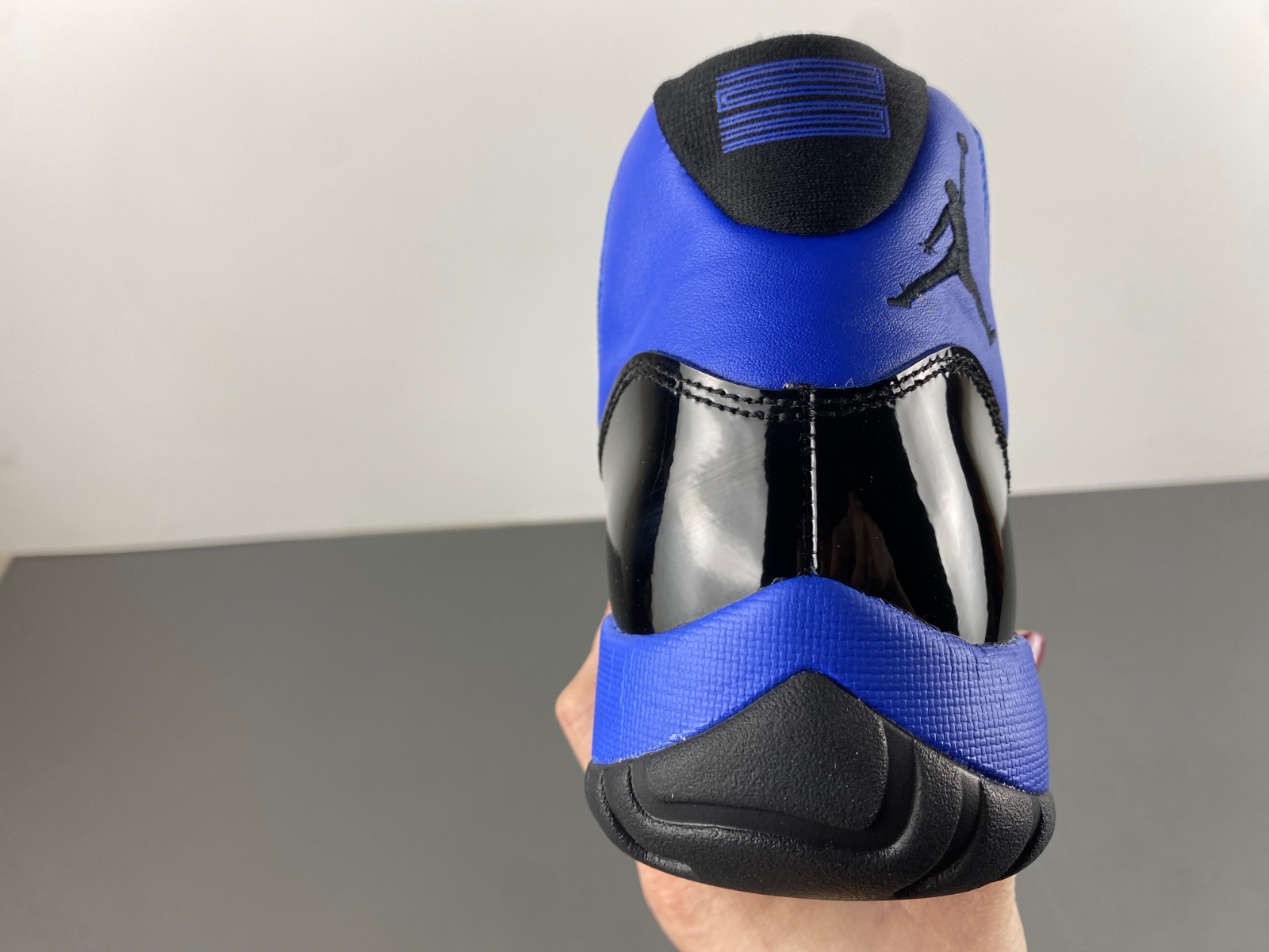 Air Jordan 11   CT8012-400