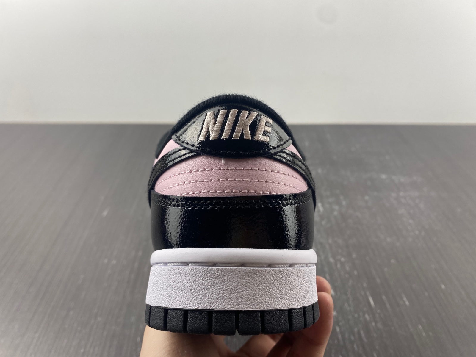 Nike Dunk Low Black Patent Pink DJ9955-600
