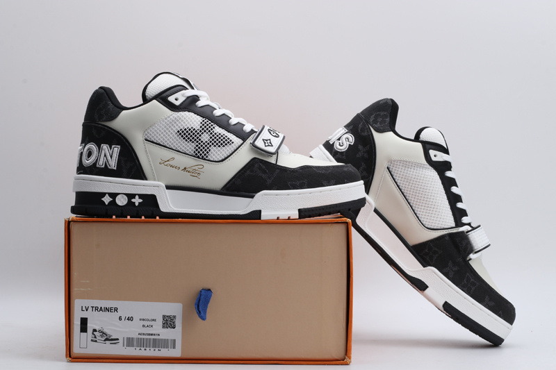 LV Trainer Sneaker