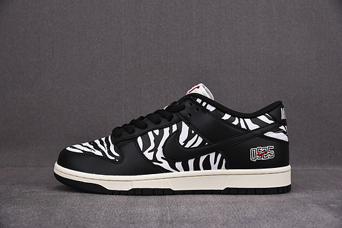Quartersnacks x Nike SB Dunk Low Zebra DM3510-001