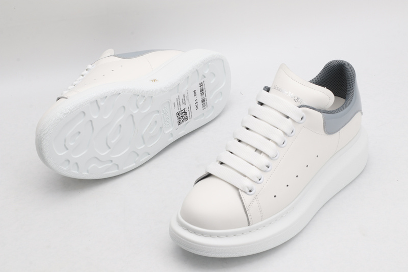 MCQUEEN OVERSIZED SNEAKER