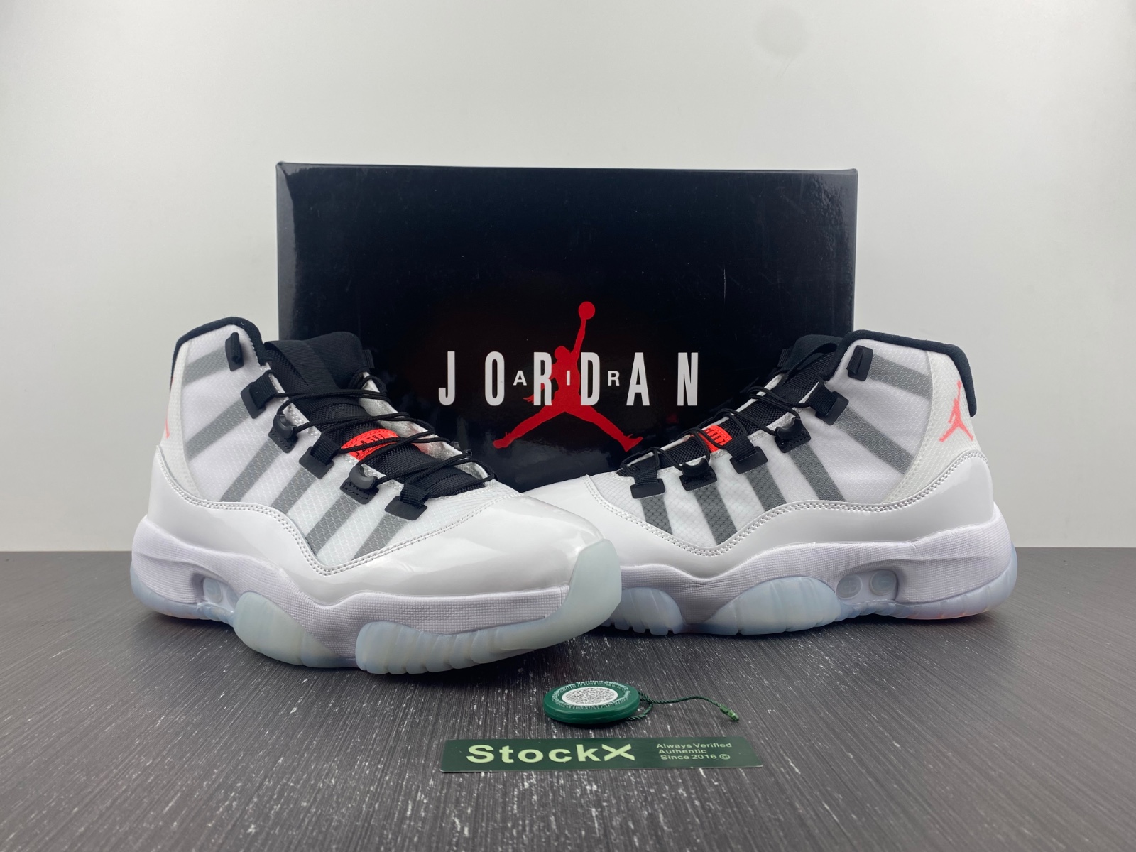 Air Jordan 11 Adapt 