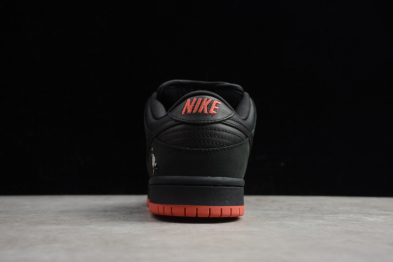 Nike Dunk Low SB TRD QS "Black Pigeon" - 883232 008