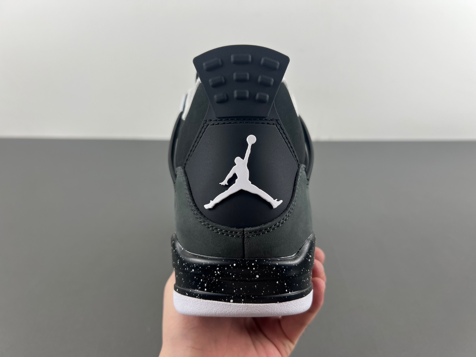 Air Jordan 4 “Fear"   FQ8138-002