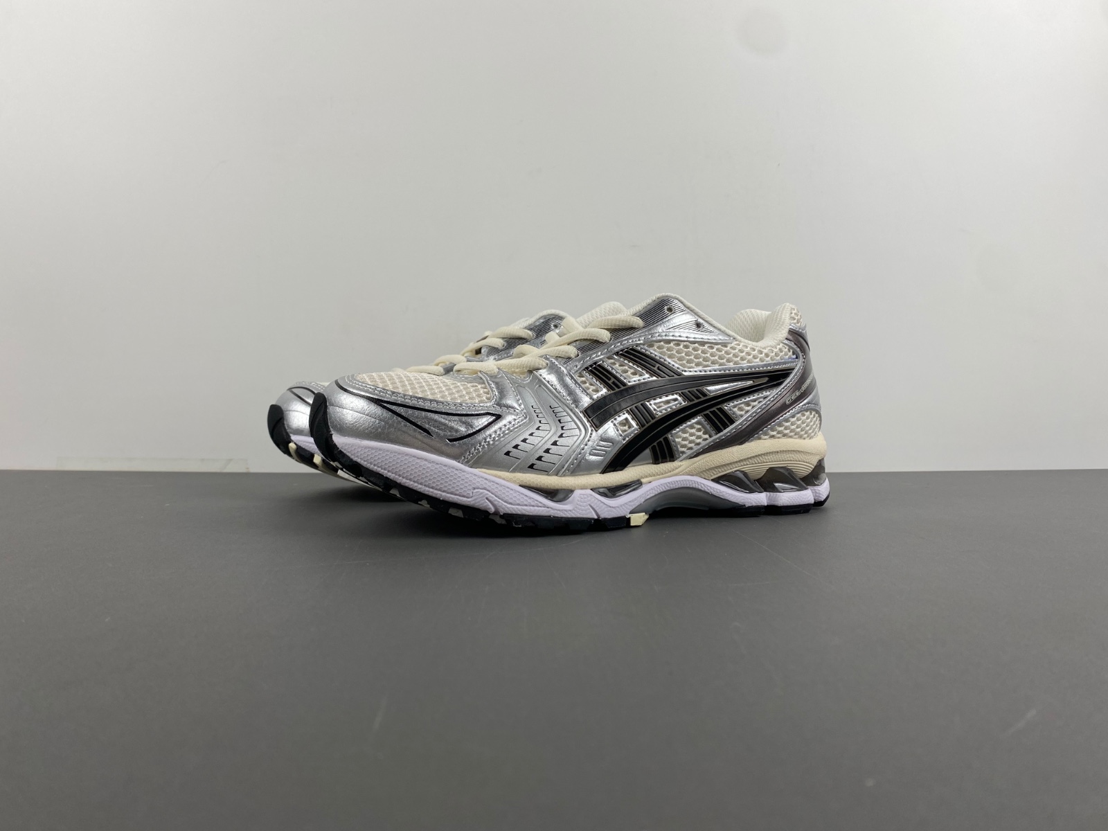Asics Gel Kayano 14 'Silver Cream' 1201A019-108