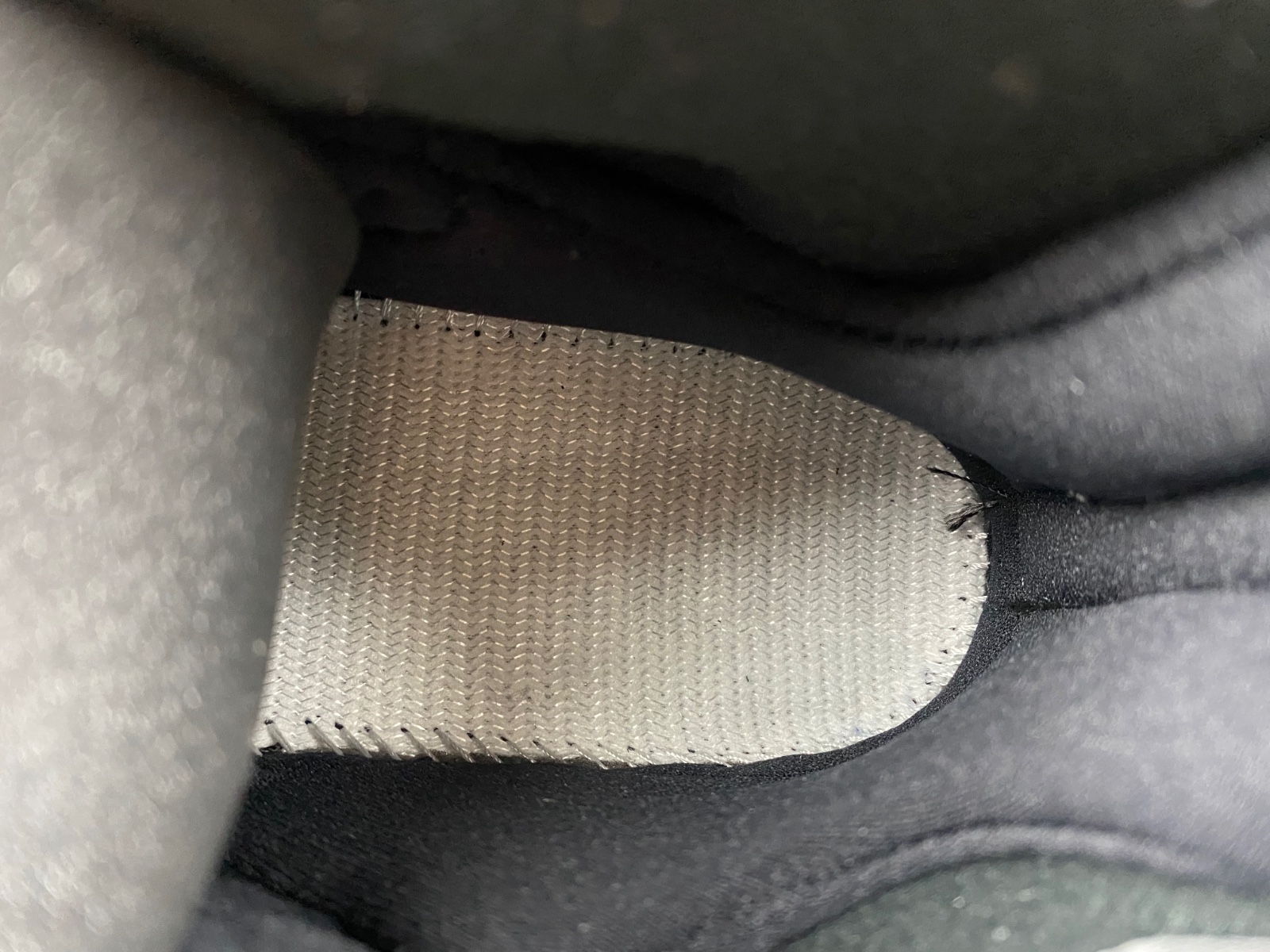 Air Jordan 8 Winter "Gunsmoke" FD1334-001