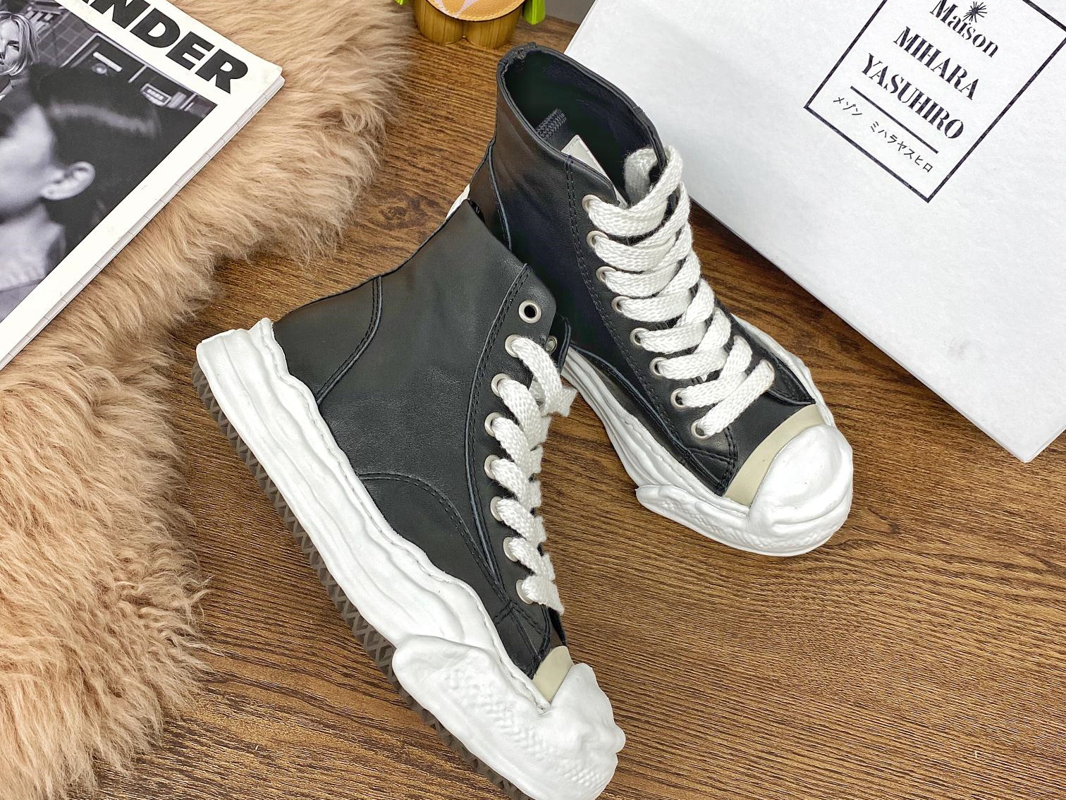 Maison Mihara Yasuhiro High-Top Sneakers MMY-003