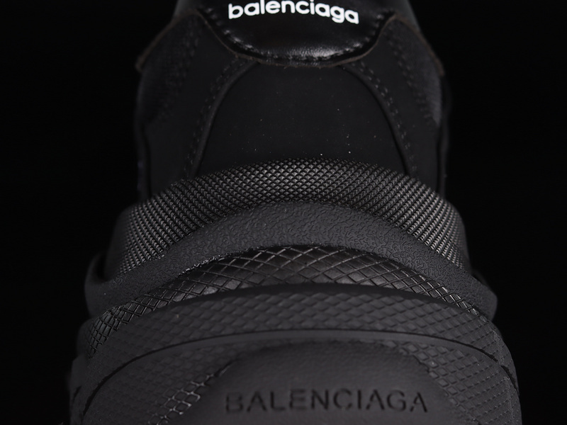Balenciaga TRIPLE S TRAINER
