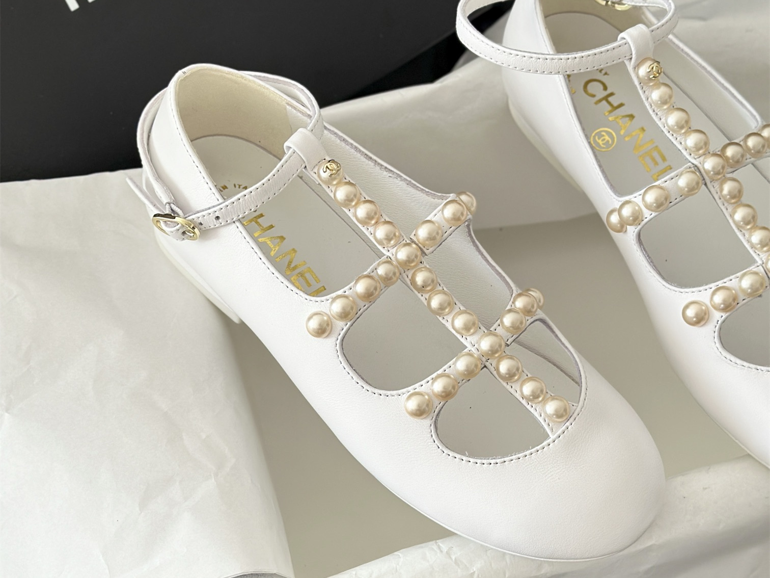 Chanel Mary Janes CH-10