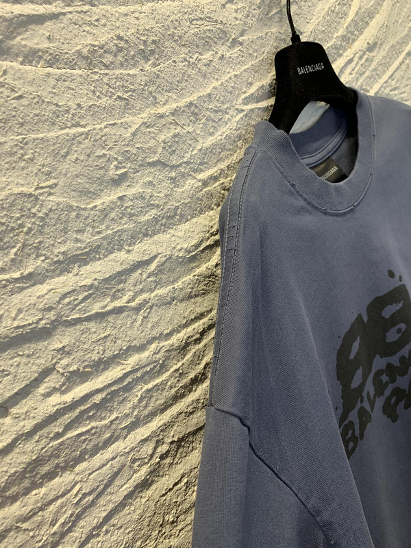 Balenc1aga T-SHIRT 2302062