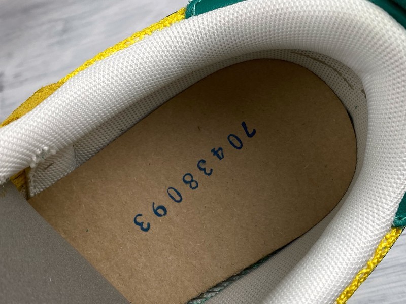 Sacai X Nike Regasus Vaporrly SP Yellow Green Black White BV0073-103