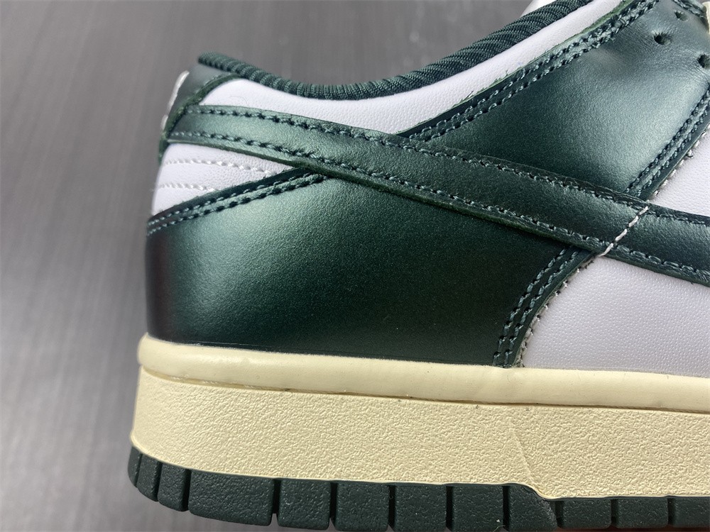 Nike Dunk Low Vintage Green DQ8580-100