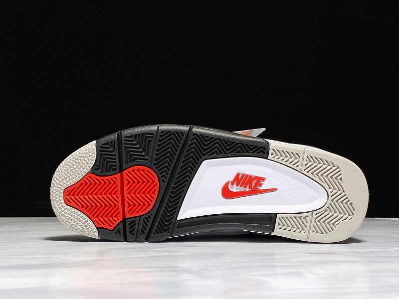 Air Jordan 4 Retro SE