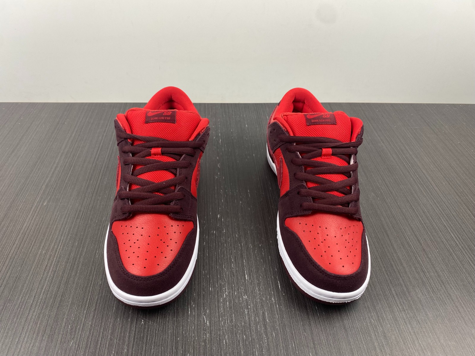 Nike SB Dunk Low Cherry  DM0807-600