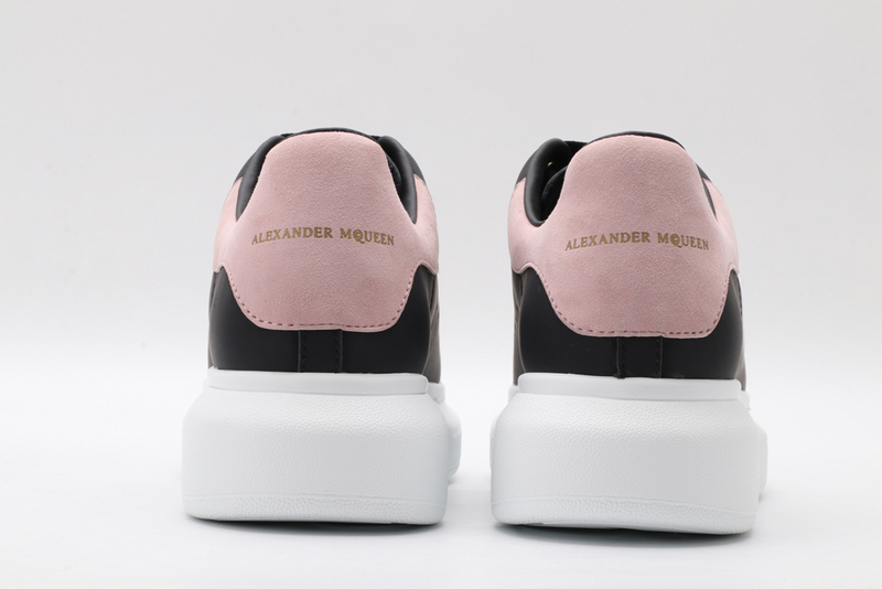 MCQUEEN OVERSIZED SNEAKER