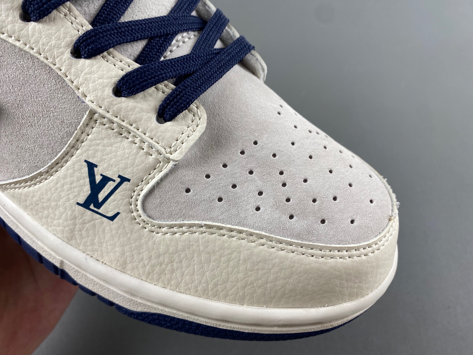 Nike SB Dunk Low    FC1688-134