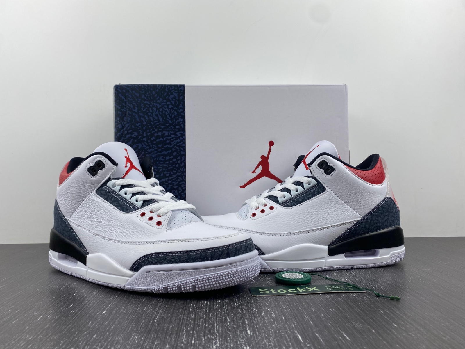 Air Jordan 3 Retro "White Fire Red" CZ6431-100