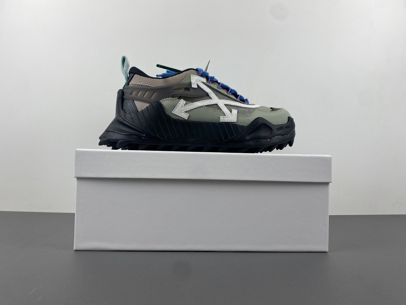 OW C/O​ ODSY-1000 SNEAKERS