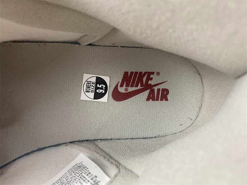 Air Jordan 1 High OG Newstalgia Chenille DJ4891-061