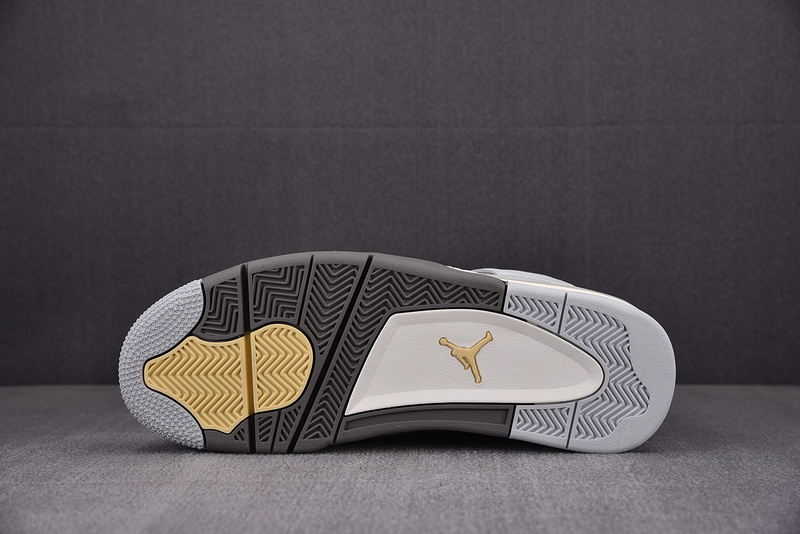 Air Jordan 4 SE Craft “Photon Dust" DV3742-021