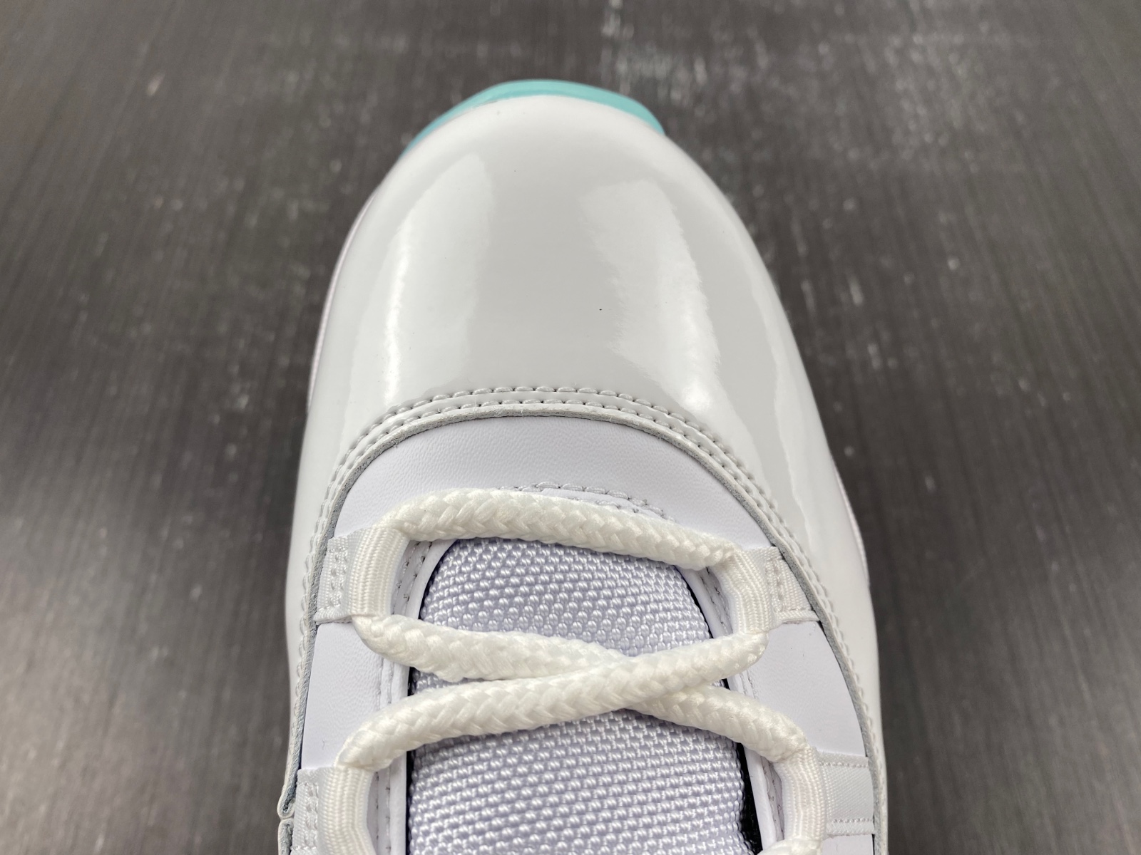 Air Jordan 11 Retro Legend Blue 378037-117