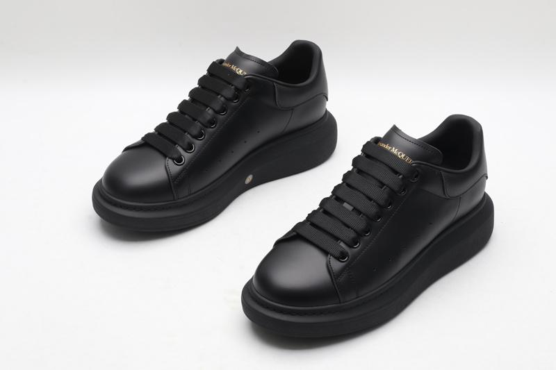MCQUEEN OVERSIZED SNEAKER