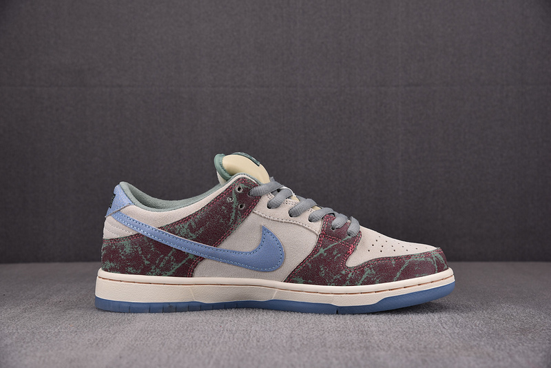 Crenshaw Skate Club x Nike SB Dunk Low FN4193-100
