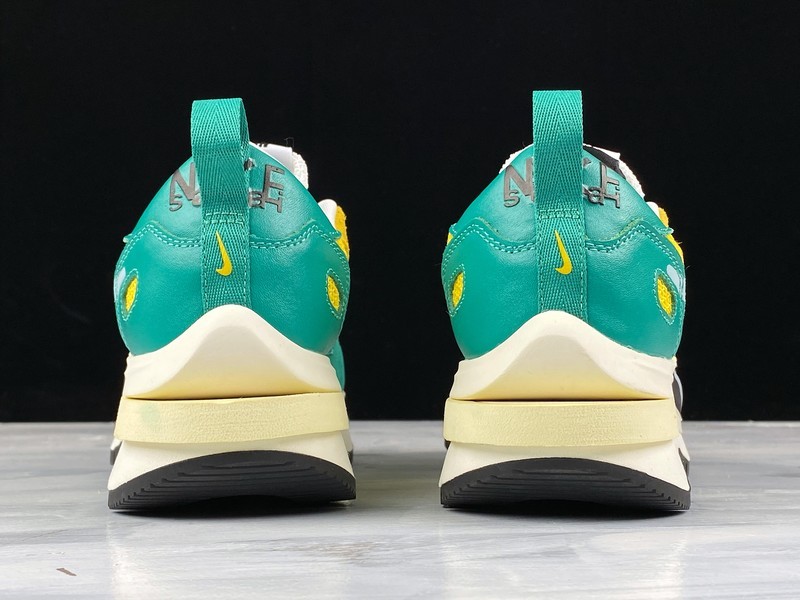Sacai X Nike Regasus Vaporrly SP Yellow Green Black White BV0073-103