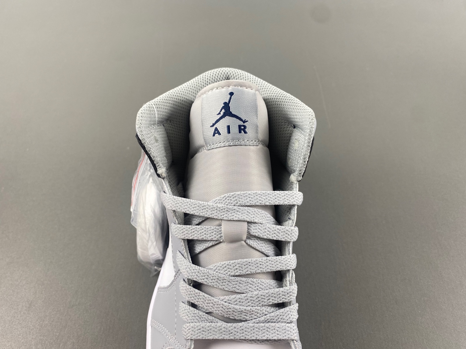 AIR JORDAN 1 MID SE "LEGEND PINK" GS SHOES   DQ8426-104