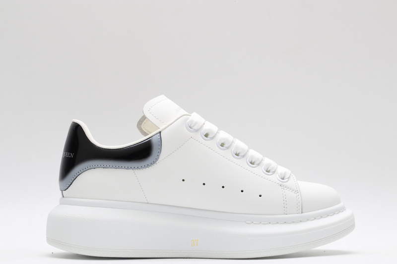 MCQUEEN OVERSIZED SNEAKER