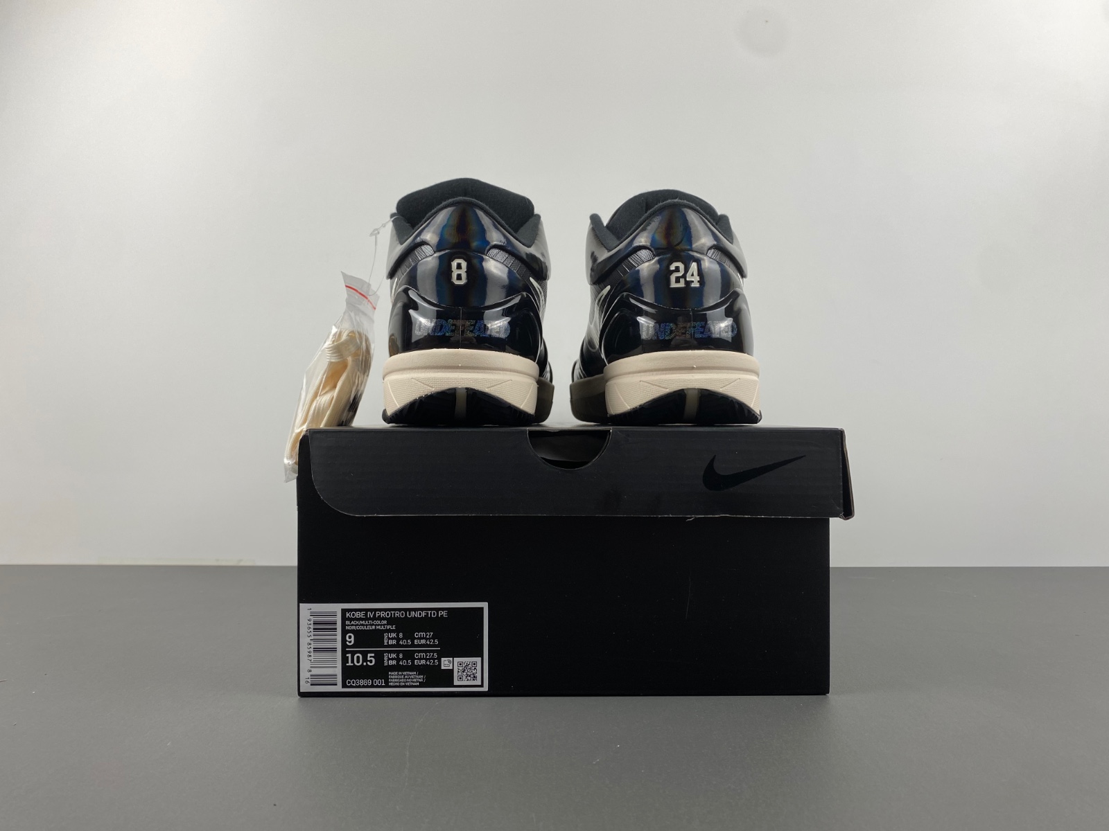 UNDEFEATED x Nike Kobe 4 Protro   CQ3869-001