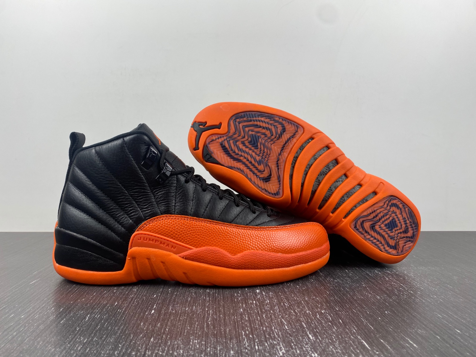 Air Jordan 12 “Brilliant Orange”  FD9101-081