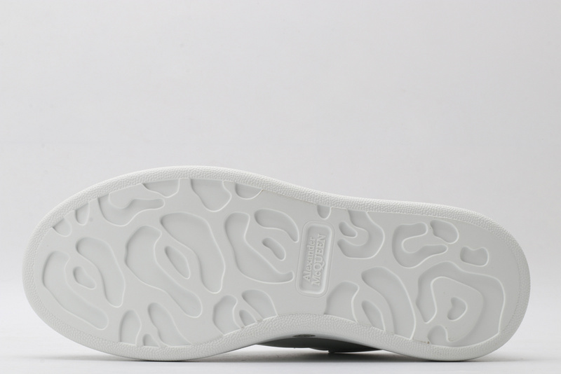 MCQUEEN OVERSIZED SNEAKER