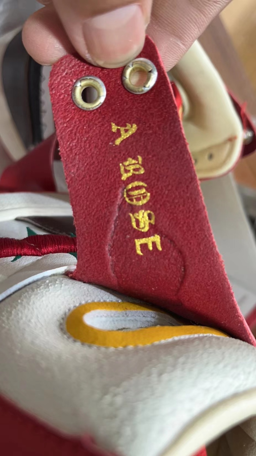 Air Jordan 1 Zoom CMFT 2 x Teyana Taylor Gym Red FJ0604-601