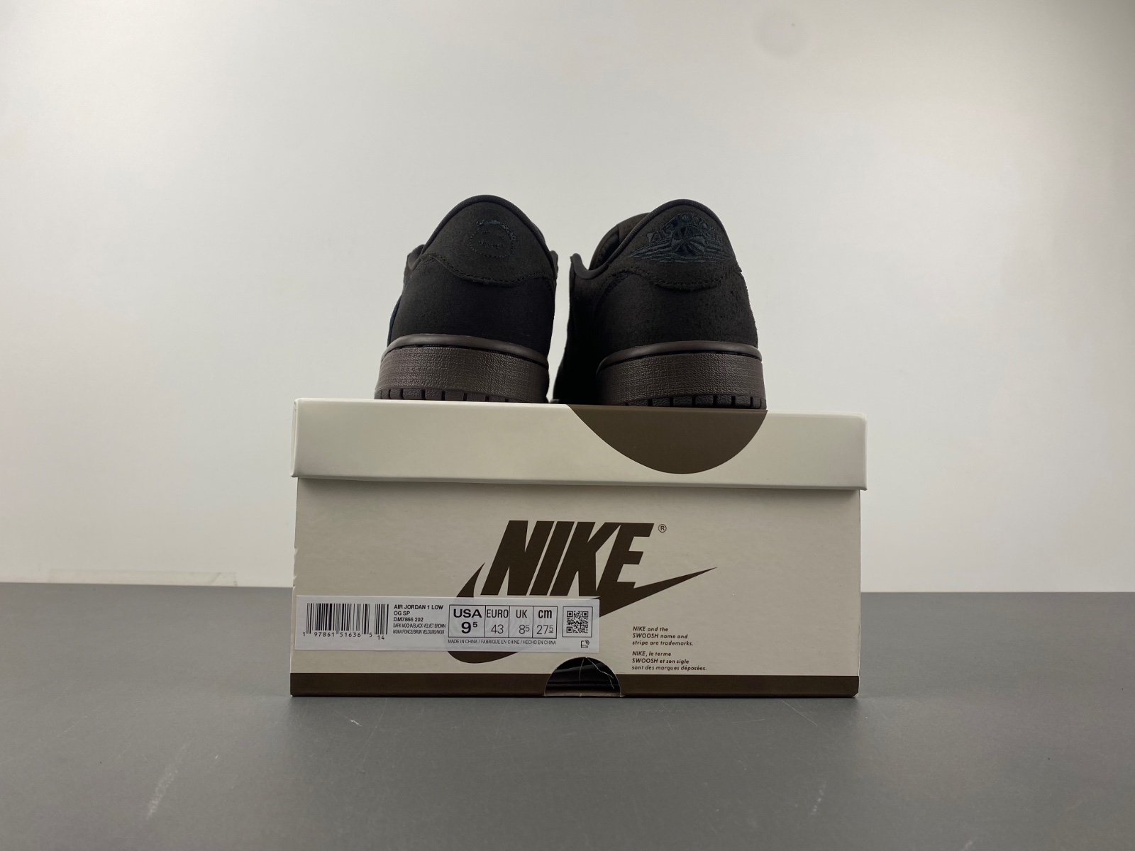 Travis Scott x Air Jordan 1 Low OG  DM7866-202