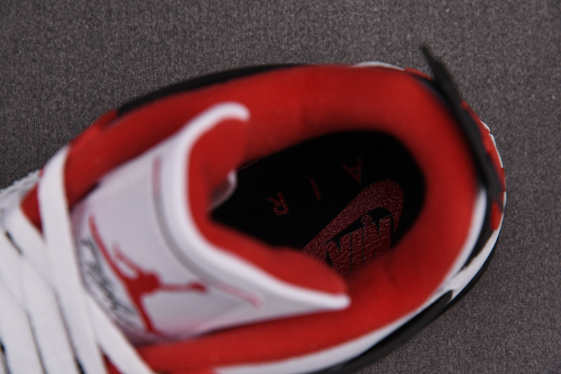 Air Jordan 4 "Fire Red" 2020 DC7770-160