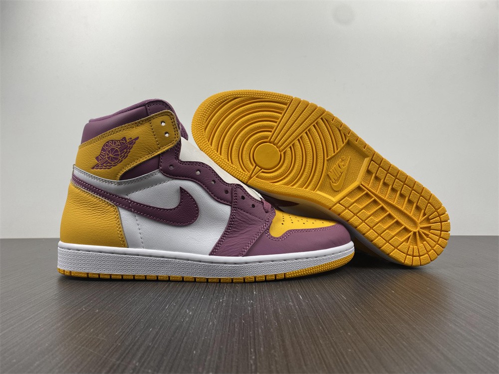 Air Jordan 1 "Brotherhood" 555088-706