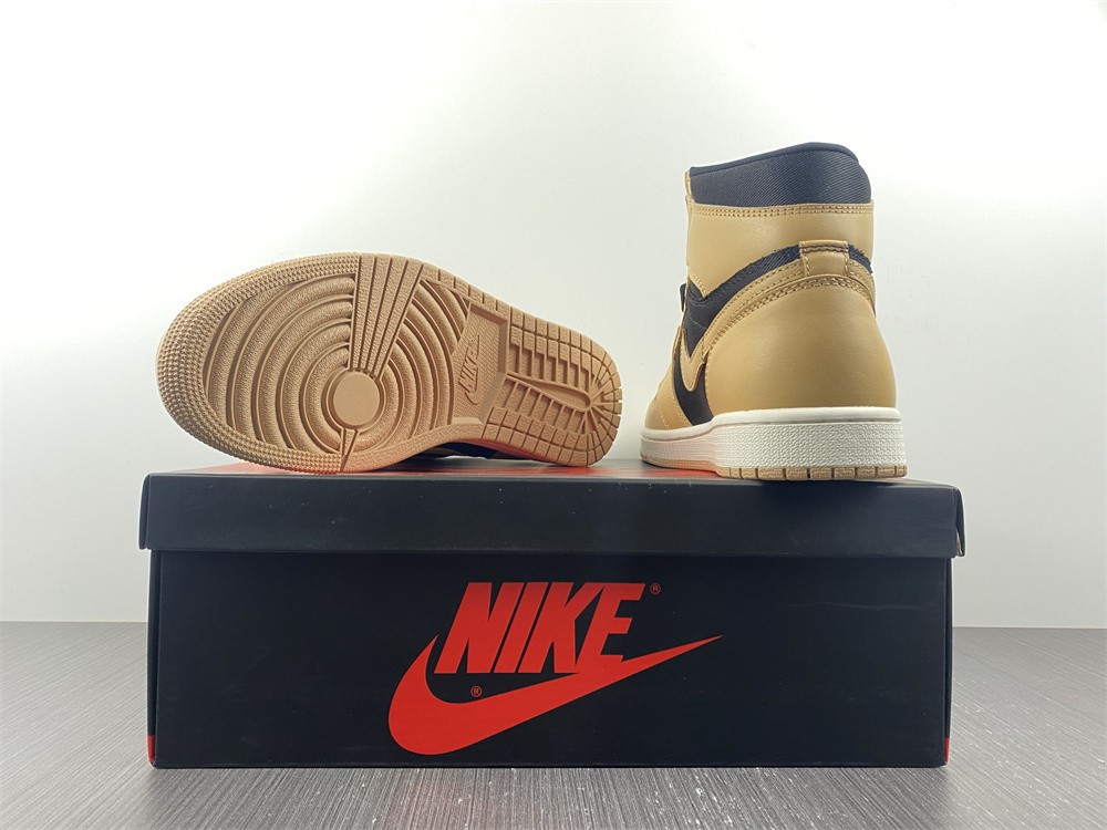 Air Jordan 1 Heirloom 555088-202