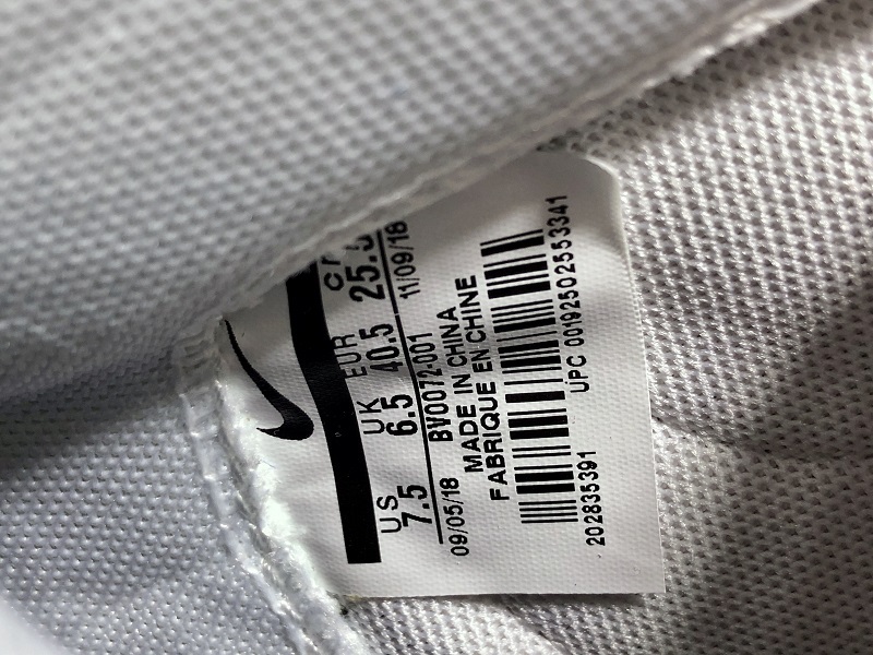 Nike Blazer Mid sacai White Black Legend Blue BV0072-001