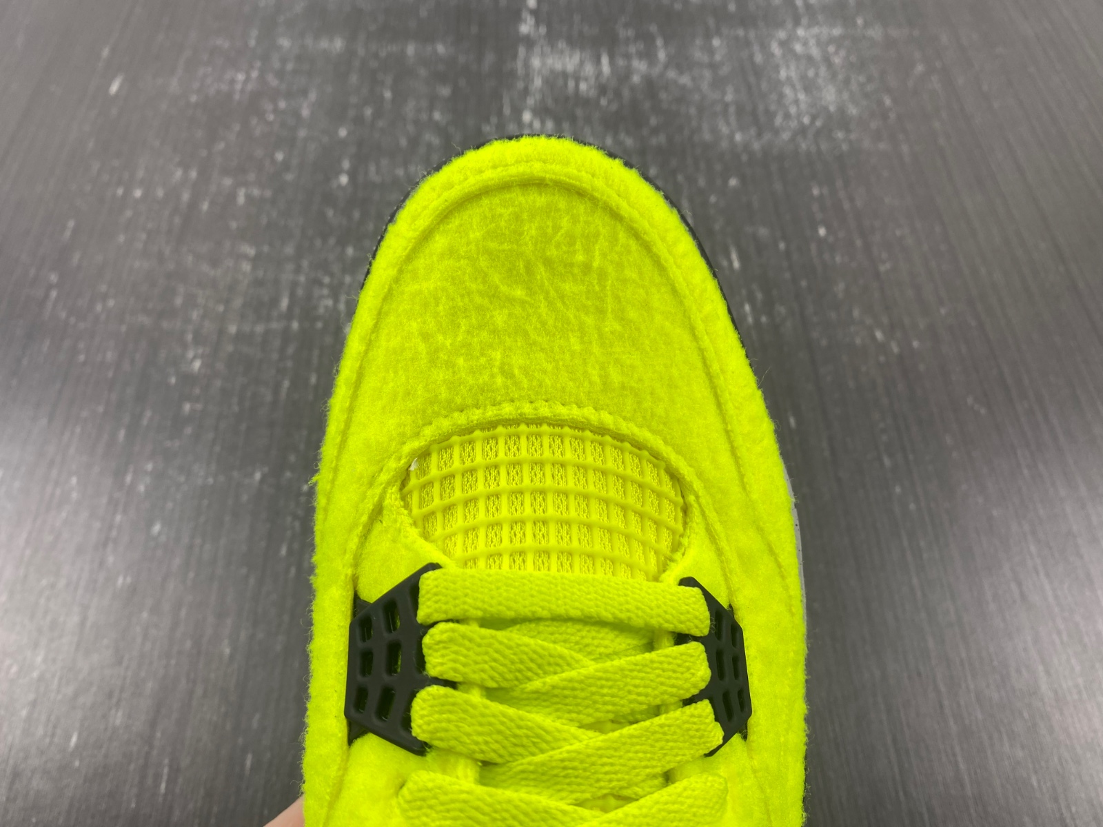 Air Jordan4 tennis ball