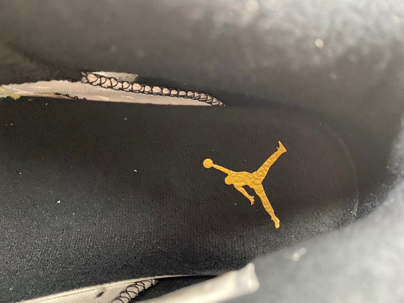 Air Jordan 6 "Yellow Ochre" CT8529-170