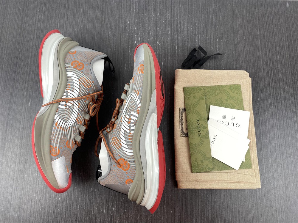 GUCCI Run Sneaker