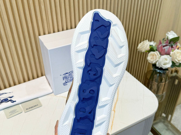 Burberry Check Terrace Sneakers  BBR--3009