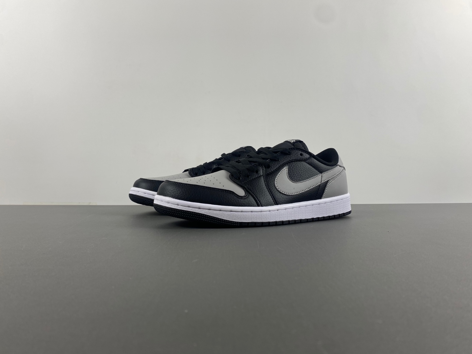 Jordan Retro 1 Low OG  CZ0790-003