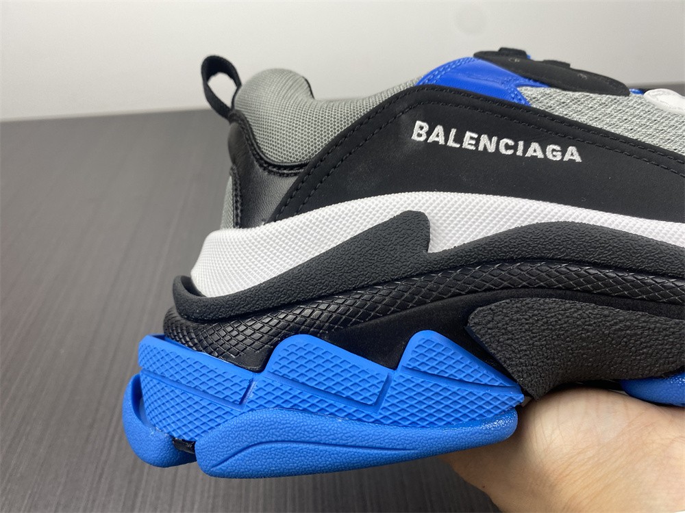 Balenciaga TRIPLE S TRAINER