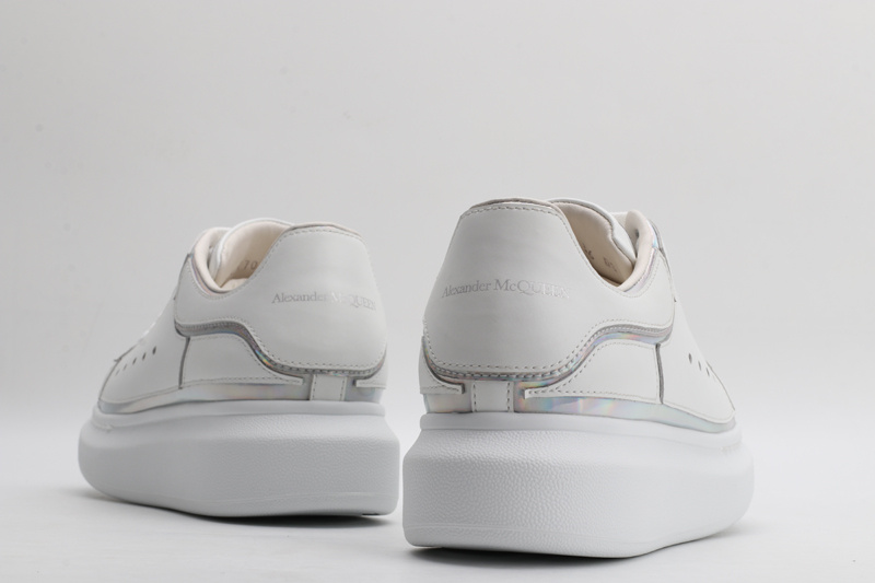 MCQUEEN OVERSIZED SNEAKER