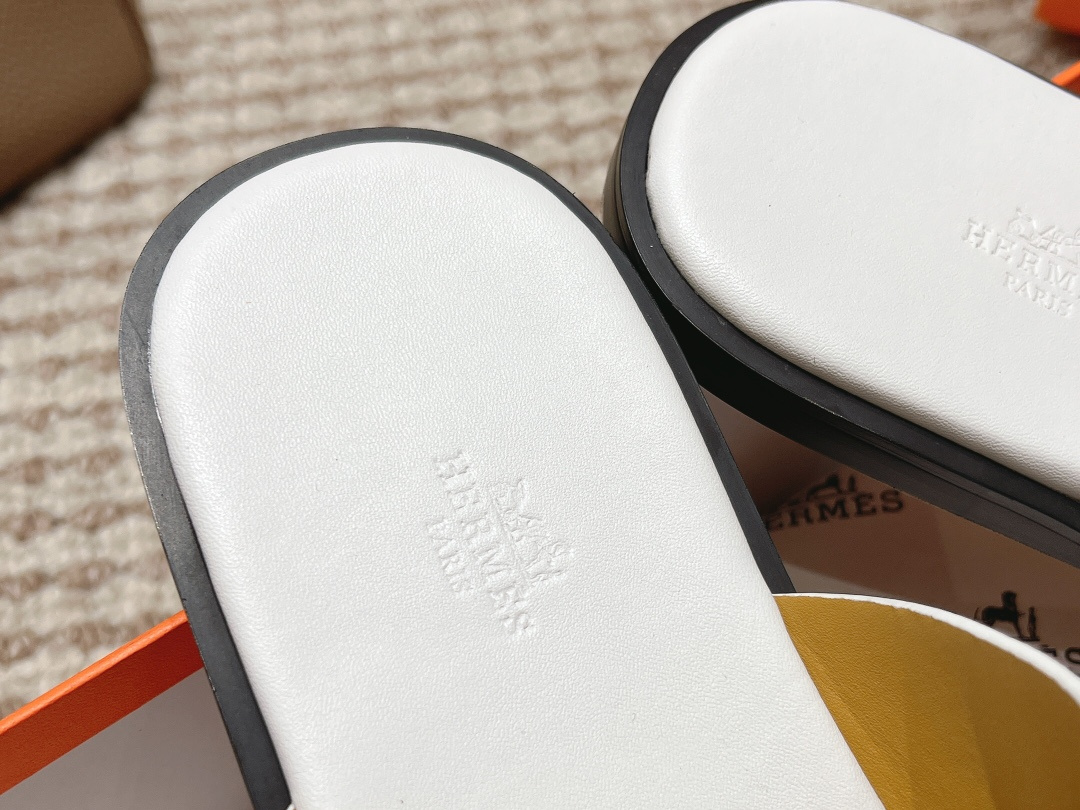 Hermès Izmir sandal