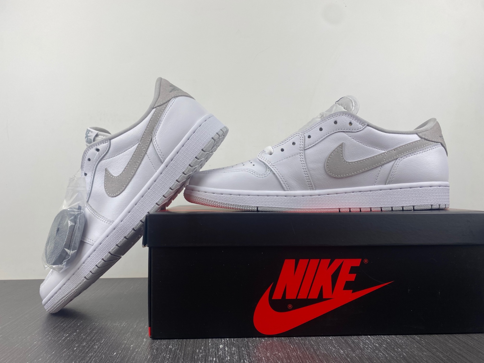 Air Jordan 1 Low OG “Neutral Grey” CZ0790 100
