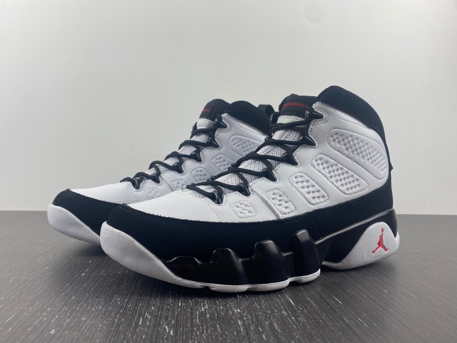 Air Jordan 9 Retro OG 'Space Jam' 2016  302370-112