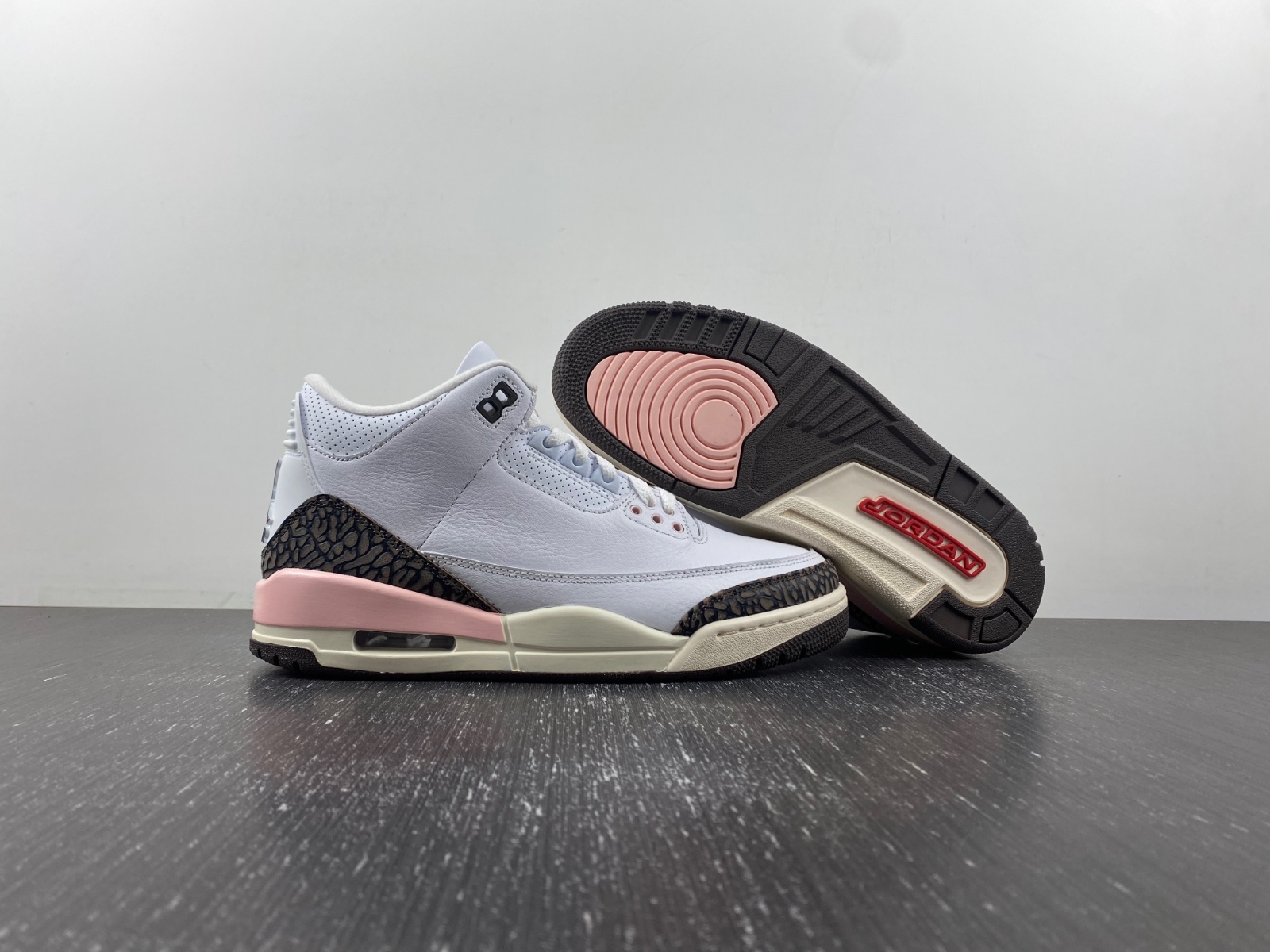 Air Jordan 3 Retro Neapolitan Dark Mocha - CK9246-102